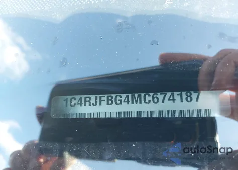 2021 Jeep Grand Cherokee Limited 4X4 from USA, damaged, VIN 1C4RJFBG4MC674187